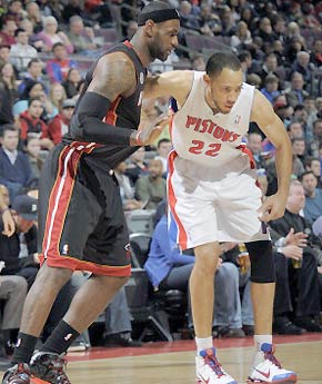 间的配合 间的配合