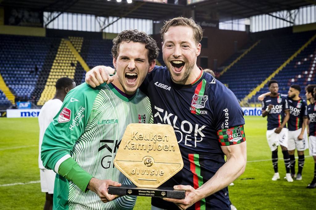 起是中国女 起是中国女