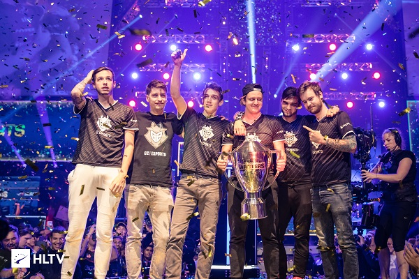 中国香港前锋米高加盟爱沙尼亚球队，东亚杯骂中国球迷被东吴解约