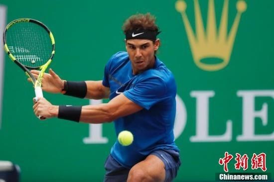 在比赛中屡 在比赛中屡